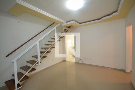Sala de casa para alugar com 3 quartos, 201m² em Kennedy, Nova Iguaçu