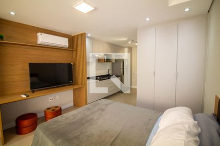 Sala / Quarto - Studio de kitnet/studio à venda com 1 quarto, 30m² em Santo Amaro, São Paulo