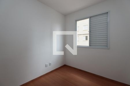 Quarto 1 de apartamento para alugar com 2 quartos, 50m² em Jardim Tres Irmaos, Taboão da Serra