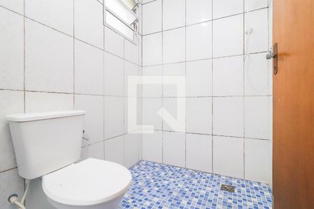 Banheiro de casa para alugar com 1 quarto, 50m² em Conjunto Residencial Prestes Maia, São Paulo