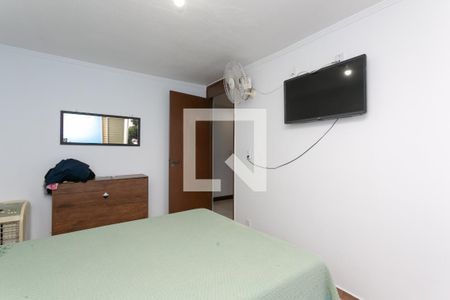 Quarto 1  de apartamento para alugar com 3 quartos, 56m² em Itaquera, São Paulo