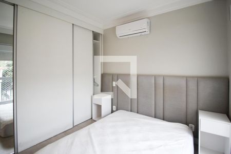 Suíte  de apartamento à venda com 2 quartos, 74m² em Vila Olímpia, São Paulo