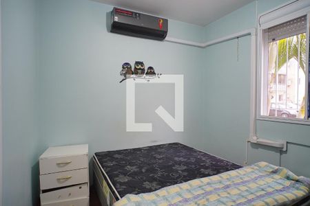 Quarto suíte  de apartamento para alugar com 3 quartos, 77m² em Humaitá, Porto Alegre