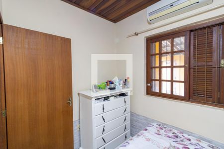 Quarto de casa à venda com 5 quartos, 165m² em Parque Urbano, Porto Alegre