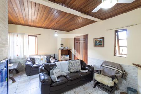 Sala de casa à venda com 5 quartos, 165m² em Parque Urbano, Porto Alegre