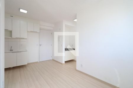 Sala/Cozinha/área de serviço  de apartamento para alugar com 2 quartos, 35m² em Barra Funda, São Paulo