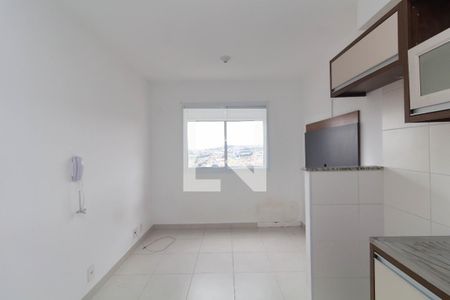 Sala/Cozinha de apartamento para alugar com 2 quartos, 33m² em Colônia (zona Leste), São Paulo