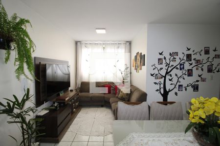 Apartamento à venda com 2 quartos, 52m² em Guaianases, São Paulo