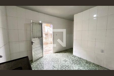 Sala/Cozinha de casa para alugar com 2 quartos, 56m² em Parque Sao Miguel, Guarulhos