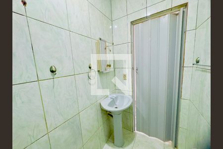 Banheiro de casa para alugar com 2 quartos, 56m² em Parque Sao Miguel, Guarulhos