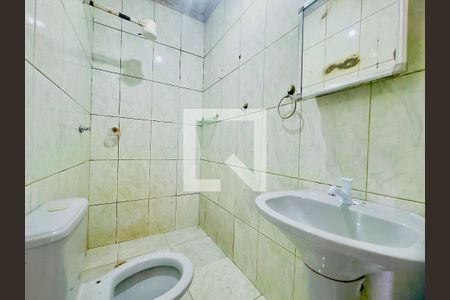 Banheiro de casa para alugar com 2 quartos, 56m² em Parque Sao Miguel, Guarulhos