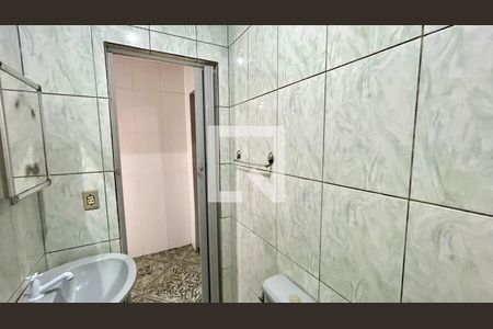 Banheiro de casa para alugar com 2 quartos, 56m² em Parque Sao Miguel, Guarulhos