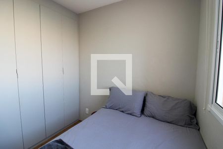 Quarto 1 de apartamento à venda com 2 quartos, 32m² em Jardim Celeste, São Paulo