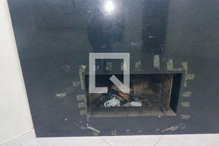 Detalhe da Sala 1 - Lareira de casa para alugar com 6 quartos, 350m² em Cristal, Porto Alegre