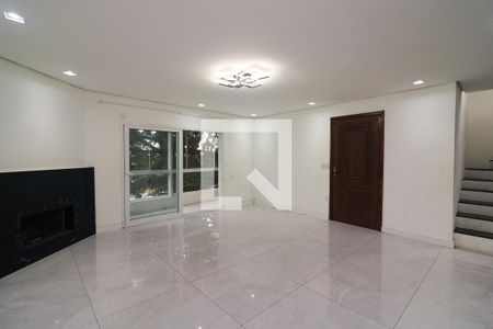 Sala 1 de casa para alugar com 6 quartos, 350m² em Cristal, Porto Alegre