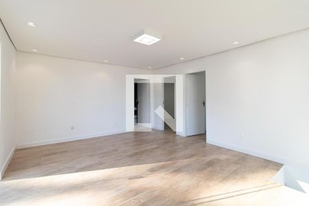 Sala 2 de casa para alugar com 6 quartos, 350m² em Cristal, Porto Alegre