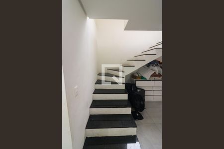 Escada de casa para alugar com 6 quartos, 350m² em Cristal, Porto Alegre