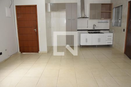 Sala/Cozinha de casa para alugar com 2 quartos, 160m² em Jardim Independência, Embu das Artes