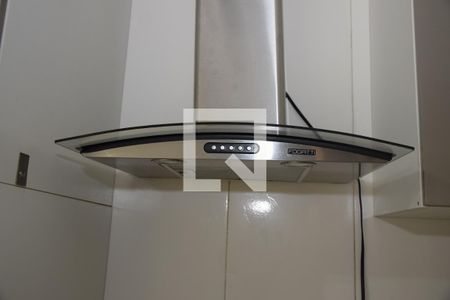 Sala/Cozinha de casa para alugar com 2 quartos, 160m² em Jardim Independência, Embu das Artes