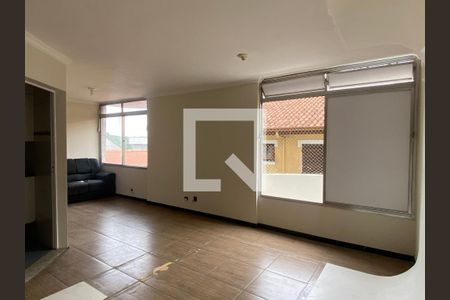 Sala de apartamento para alugar com 2 quartos, 65m² em Vila Osasco, Osasco