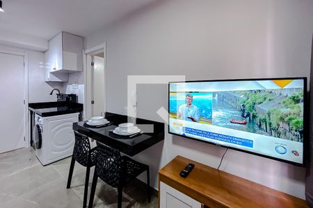 Sala de apartamento para alugar com 1 quarto, 25m² em Parque Industrial Tomas Edson, São Paulo