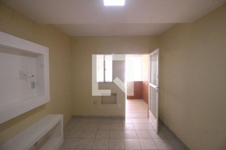 Sala de casa para alugar com 1 quarto, 32m² em Luz, Nova Iguaçu
