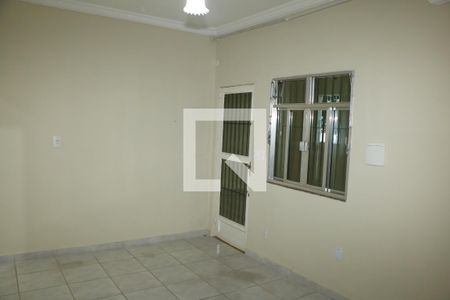 sala de casa para alugar com 2 quartos, 28m² em Luz, Nova Iguaçu