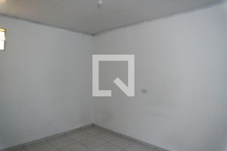 Quarto de casa para alugar com 2 quartos, 62m² em Vila Creti, Carapicuíba