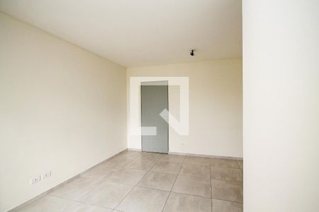 Sala de apartamento para alugar com 3 quartos, 70m² em Caiapia, Cotia