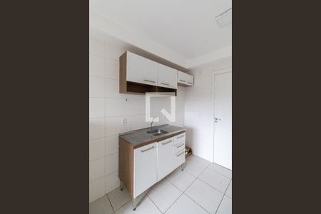 Sala/Cozinha/Área de Serviço  de apartamento para alugar com 2 quartos, 33m² em Itaquera, São Paulo