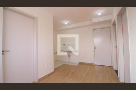 Sala/Cozinha de apartamento para alugar com 2 quartos, 35m² em Fazenda da Juta, São Paulo