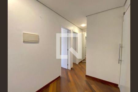 Hall de apartamento à venda com 2 quartos, 93m² em Vila Augusta, Guarulhos
