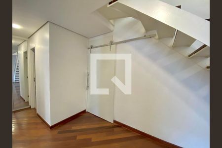 Hall de apartamento à venda com 2 quartos, 93m² em Vila Augusta, Guarulhos