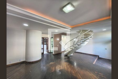 Sala de casa de condomínio à venda com 3 quartos, 220m² em Taquara, Rio de Janeiro