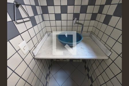 Lavabo de casa de condomínio à venda com 3 quartos, 220m² em Taquara, Rio de Janeiro