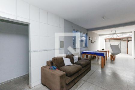 Casa à venda com 6 quartos, 380m² em Jardim Riacho das Pedras, Contagem