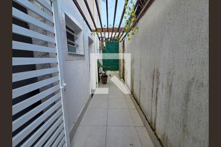 Quintal de casa de condomínio para alugar com 3 quartos, 84m² em Vila Tupi, Praia Grande