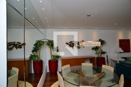 Sala de apartamento para alugar com 4 quartos, 186m² em Barra da Tijuca, Rio de Janeiro