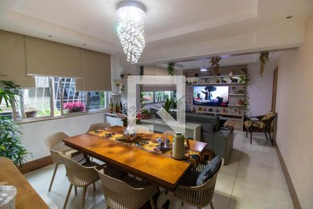 Sala de apartamento à venda com 2 quartos, 100m² em Icaraí, Niterói