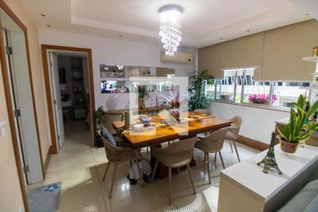 Sala de apartamento à venda com 2 quartos, 100m² em Icaraí, Niterói