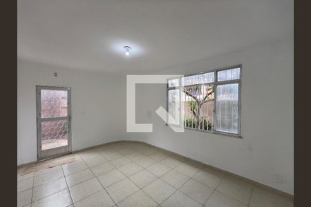 Casa de Condomínio para alugar com 3 quartos, 200m² em Taquara, Rio de Janeiro