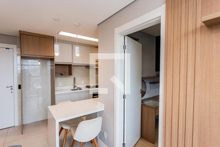 Sala, cozinha e área de serviço de apartamento à venda com 2 quartos, 41m² em Vila Pirituba, São Paulo