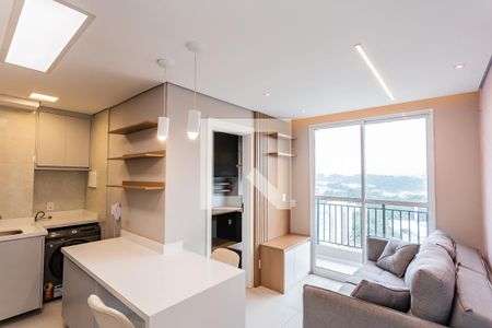 Sala, cozinha e área de serviço de apartamento à venda com 2 quartos, 41m² em Vila Pirituba, São Paulo