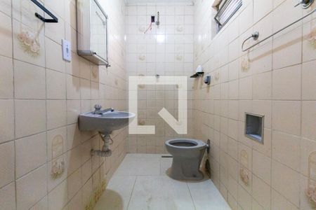 Banheiro de apartamento para alugar com 1 quarto, 65m² em Parque Boturussu, São Paulo