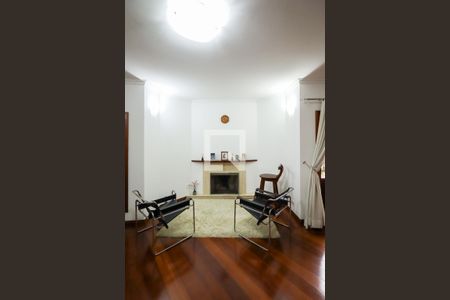 Sala de estar de casa à venda com 4 quartos, 399m² em Campo Grande, São Paulo