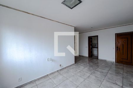 Sala de apartamento à venda com 3 quartos, 70m² em Vila Claudia, São Paulo