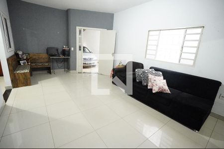Casa à venda com 6 quartos, 300m² em Residencial Vereda dos Buritis, Goiânia