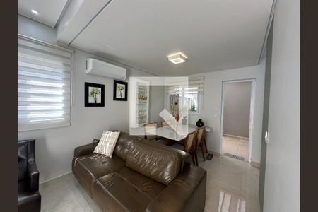 Sala de casa de condomínio à venda com 2 quartos, 57m² em Chácaras São Luís, Barueri