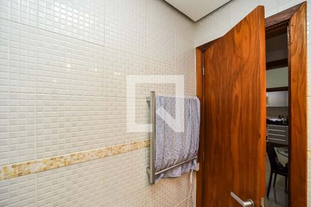 Banheiro de apartamento à venda com 1 quarto, 50m² em Bela Vista, Porto Alegre