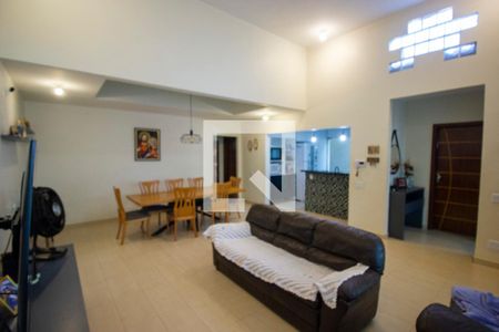 Casa à venda com 3 quartos, 250m² em Ceilândia Sul, Brasília